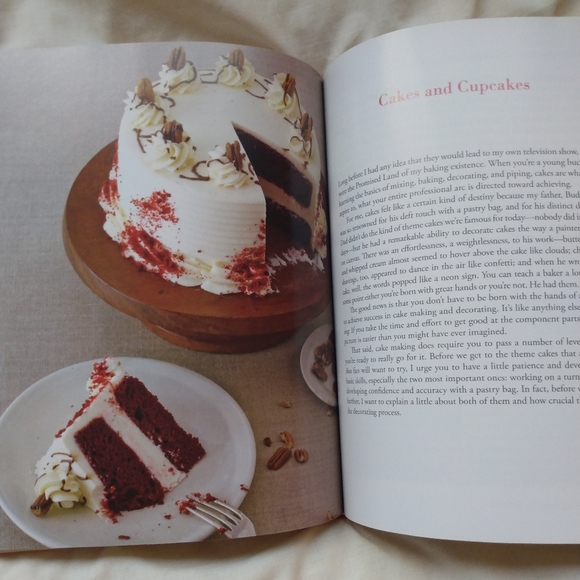 Baking with the Cake Boss: 100 of Buddy's Best Baking Secrets by Buddy Valastro - Picture 3 of 4